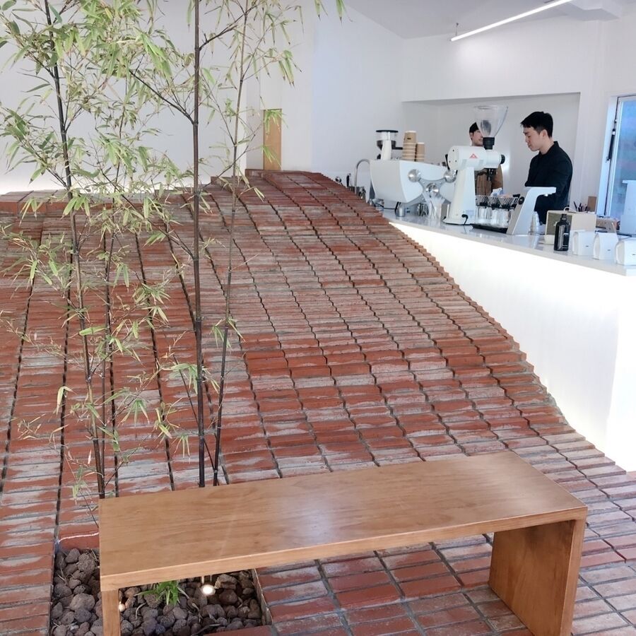 韓国インスタグラマー注目♡　延南洞（ヨンナムドン）のシンプルなおしゃれカフェの20枚目の画像