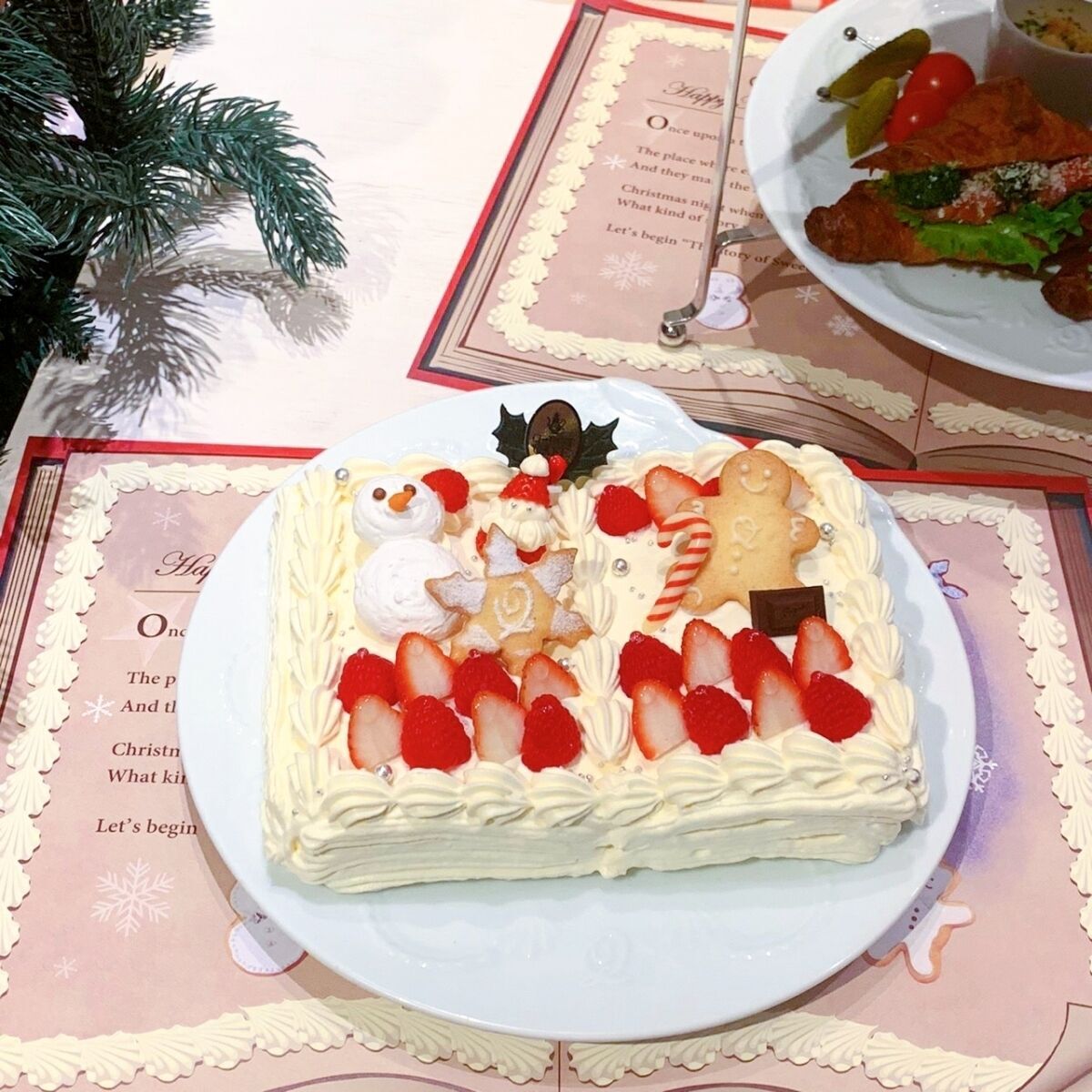 2019 CHRISTMAS CAKE お菓子の物語 3,800円(税込) ※要予約