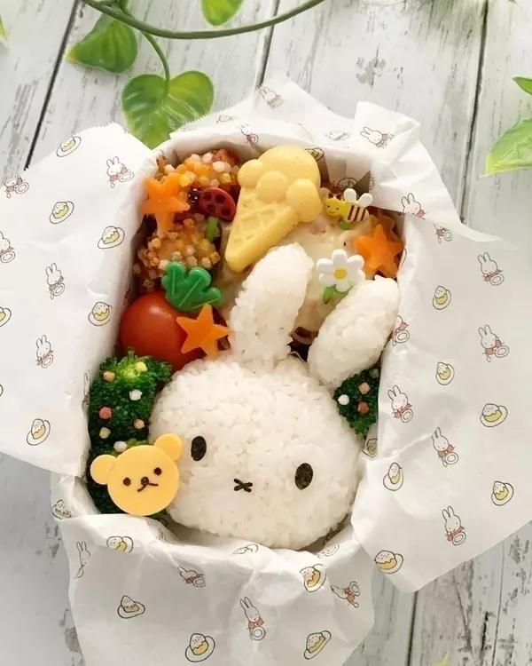 かんたんお弁当レシピ特集 秋のピクニックでみんながびっくりするかわいいキャラ弁アレンジも ローリエプレス