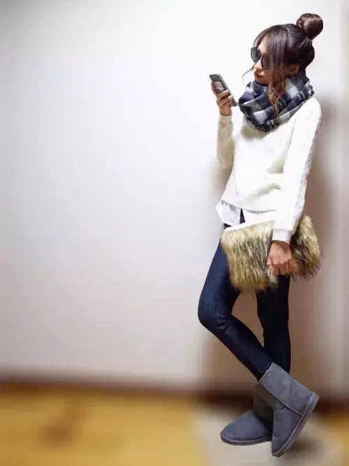 ぺたんこムートンブーツでもスタイルよく見せるコーデのコツ ローリエプレス