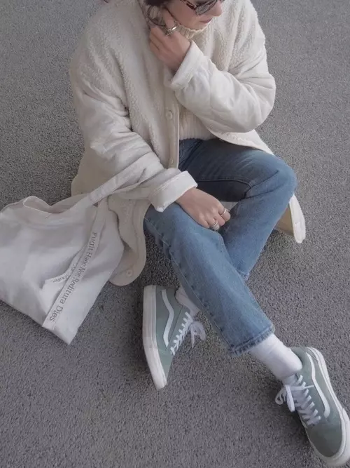 パステルカラーのスニーカーおすすめアイテム 甘カジュアルな春コーデのお供に ローリエプレス