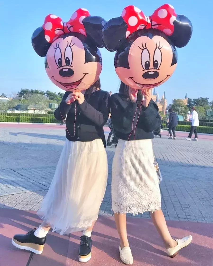 友達とディズニーリンクコーデ 写真の撮り方 Happiest Celebration ローリエプレス