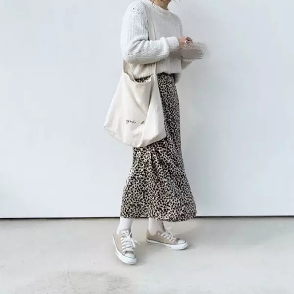 サブバッグとしても大活躍 インスタでかわいいと話題のシンプルトートバッグ ローリエプレス