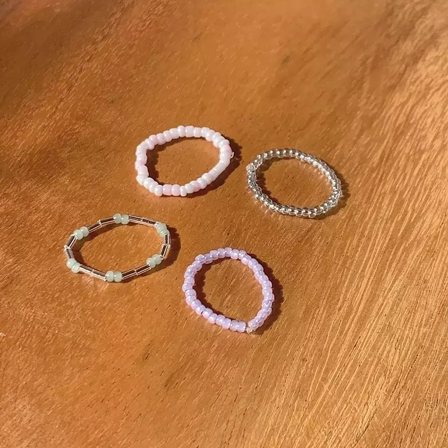 No 17 ビーズ アクセサリー 韓国 リング4個セット 人気急上昇