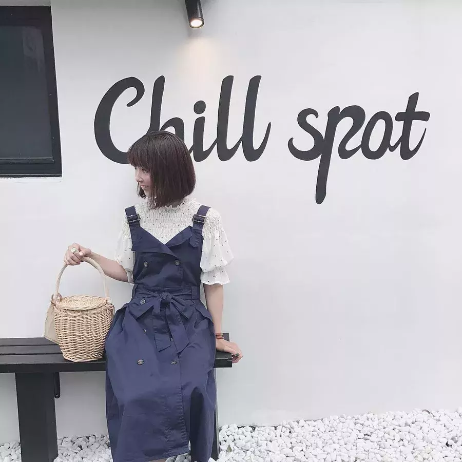 ネイビーに合う色はコレ 知的な印象になれるおすすめコーデを大公開 ローリエプレス ネイビーに合う色はコレ 知的な印象になれるおすすめコーデを大公開 ローリエプレス