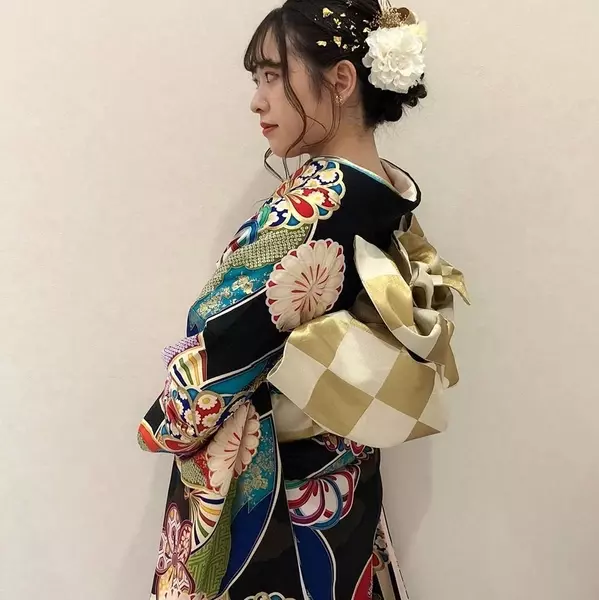 成人式 振袖 ヘアアレンジを大特集 モダンorトレンドどっちを選ぶ ローリエプレス