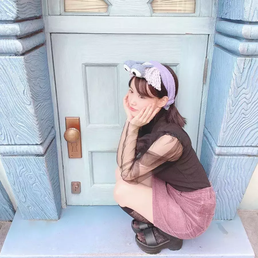 新作ディズニーヘアバンドをチェック 最旬ディズニーバウンド おすすめコーデまとめ ローリエプレス