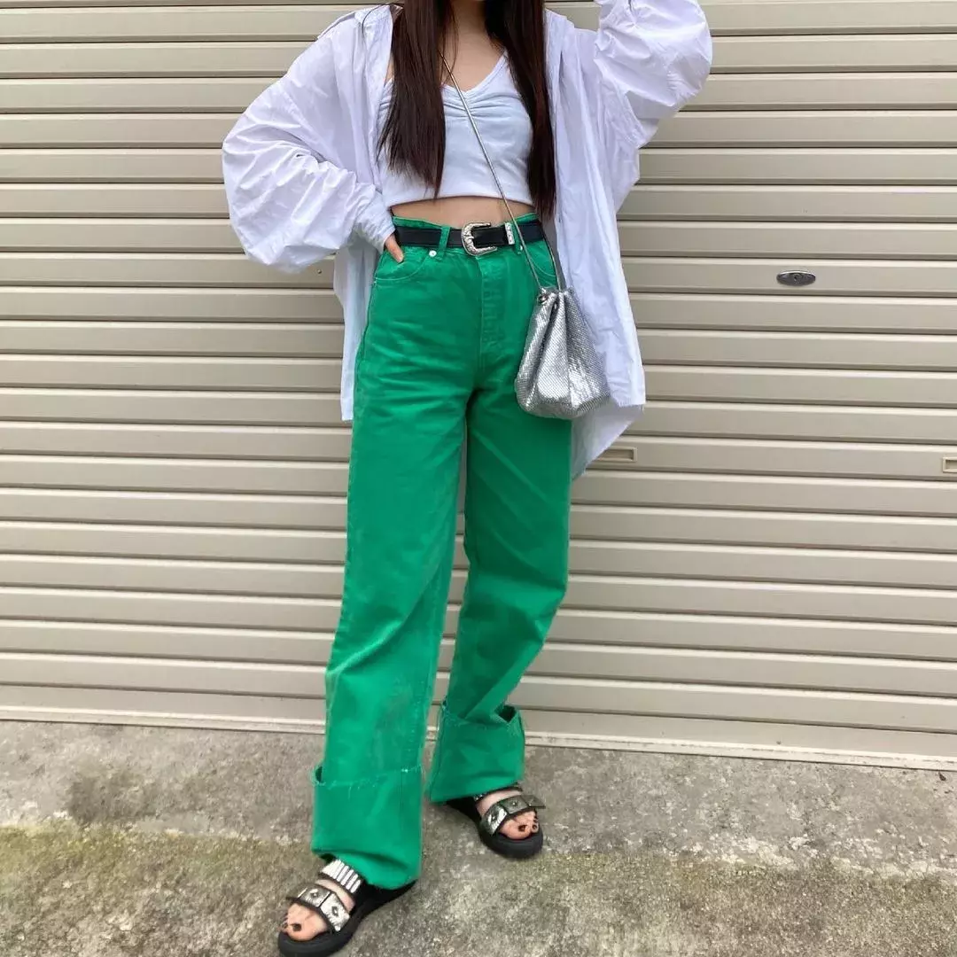 この夏はグリーンがアツい Zara の細見えカラーデニムコーデ コスパ名品リスト ローリエプレス