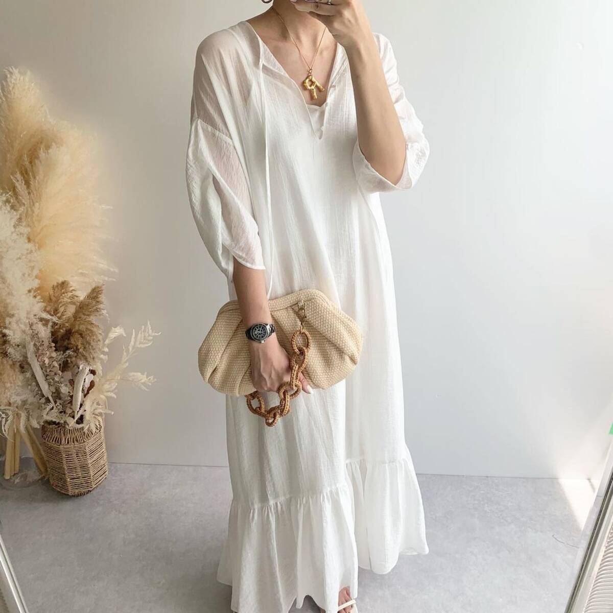 こんなの着てみたかった Zara の主役級白ワンピースコーデ コスパ名品リスト 92 ローリエプレス