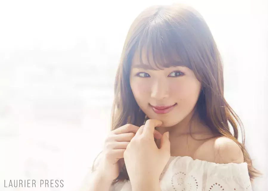 小顔も叶う アイドル前髪 の作り方 ライブの日もなぎちゃん流 ローリエプレス 小顔も叶う アイドル前髪 の作り方 ライブの日もなぎちゃん流 ローリエプレス