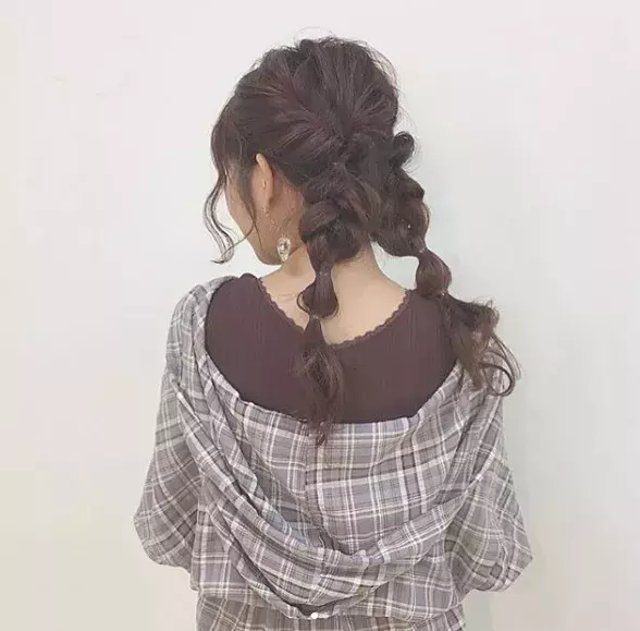 簡単にできるヘアアレンジ5選 基本のやり方と応用アレンジ方法 ローリエプレス