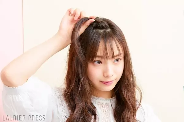 毎日同じ髪形問題を解決 簡単ですぐできる前髪アレンジ4パターン ローリエプレス