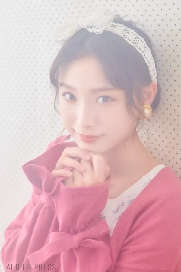 秋冬はレトロがかわいい 大きめリボンをつかった簡単ヘアアレンジ ローリエプレス