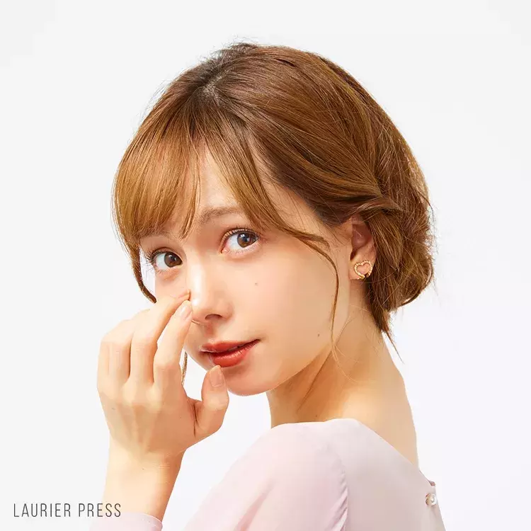 丸顔をカバーせよ 今日からできる簡単ヘアアレンジ3選 ローリエプレス