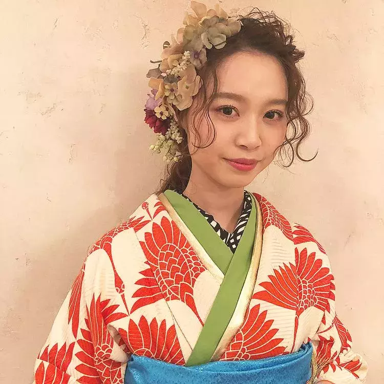 19年最新版 おすすめ 成人式ヘア カタログ ローリエプレス