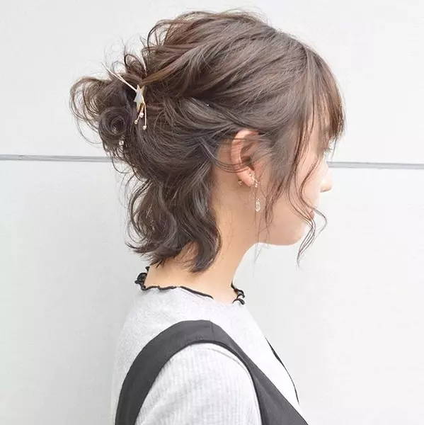 デートにぴったりな 簡単ヘアアレンジ 彼からの かわいい をゲット