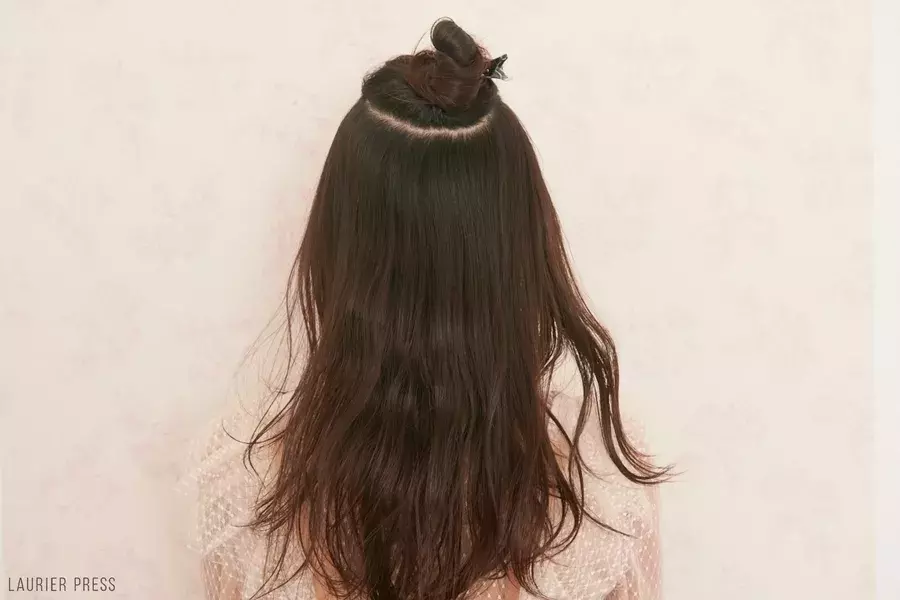 時短重視の巻き髪ハウツー 圧倒的スピード感と抜け感のコツ ローリエプレス 時短重視の巻き髪ハウツー 圧倒的スピード感と抜け感のコツ ローリエプレス