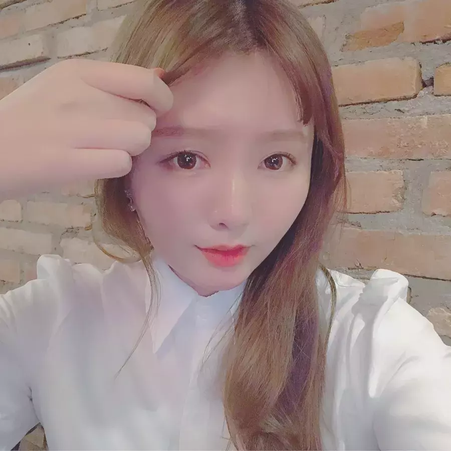 100均のカーラーだけで簡単にできる オルチャン前髪のやり方4パターン ローリエプレス