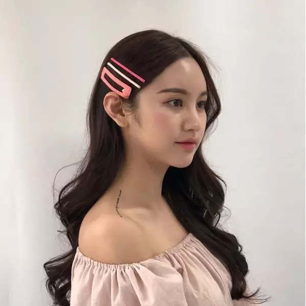 韓国アイドルに近づける 簡単かわいいヘアアクセサリーアレンジ
