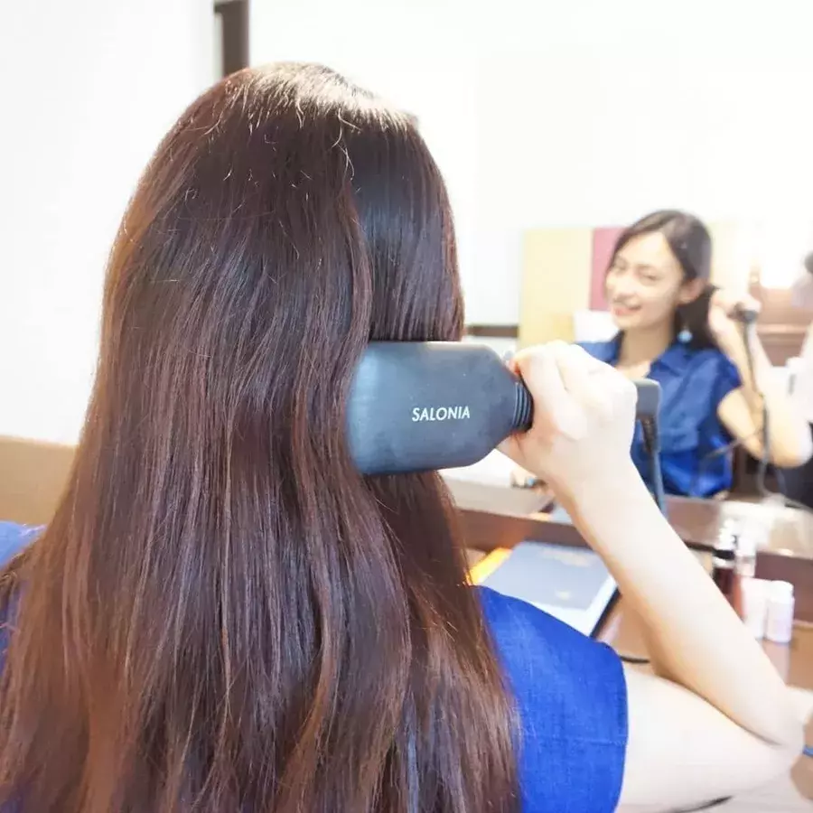 寝癖で悩む女子必見 髪の毛がハネない方法 寝癖の直し方を大公開 ローリエプレス