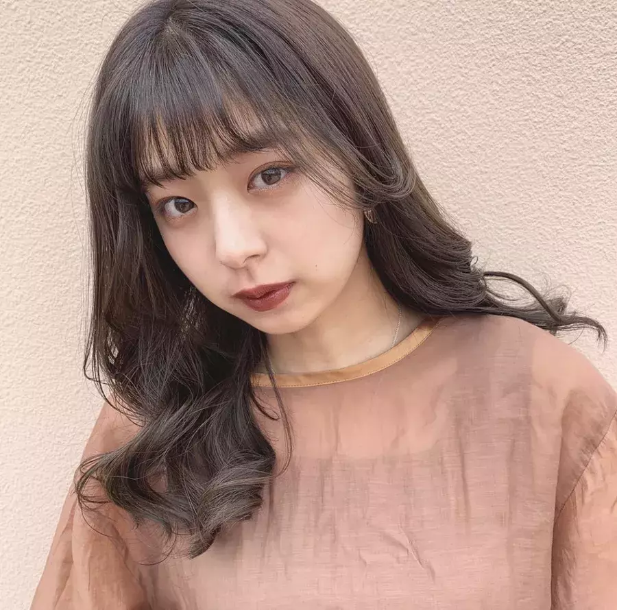 垢抜けイメチェンヘアの極意こっそり教えます 伸ばし中の人こそ整えるべし 今っぽヘアスタイル特集 ローリエプレス