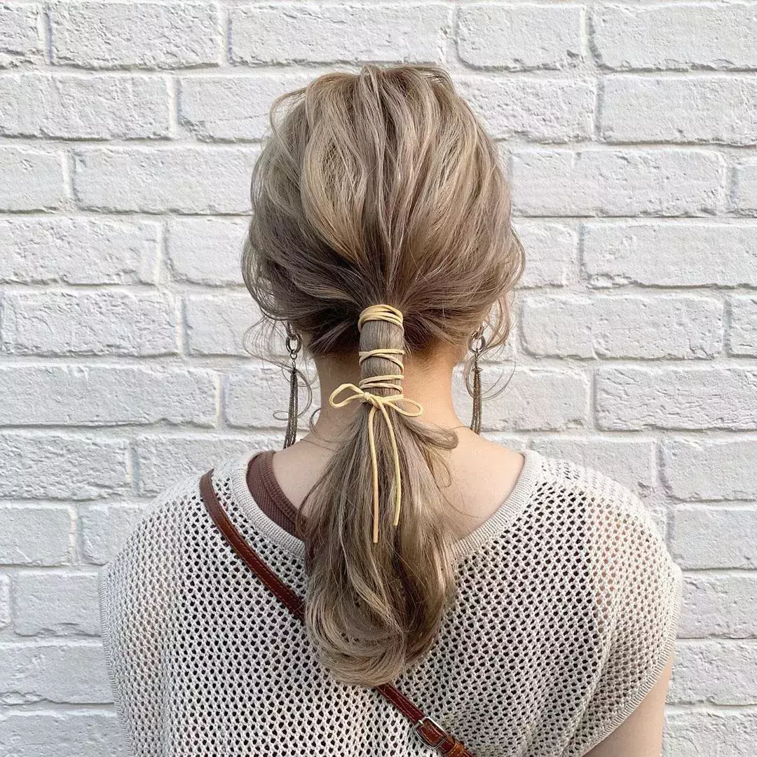 紐アレンジでこなれ感 ヘアアレンジに困った時に使えるテクニック5選 ローリエプレス