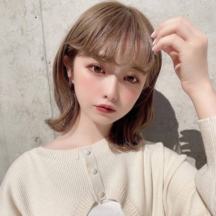 21年 垢抜けるヘアカラーで新しい私に 色素薄い系女子の透け感カラー特集 ローリエプレス