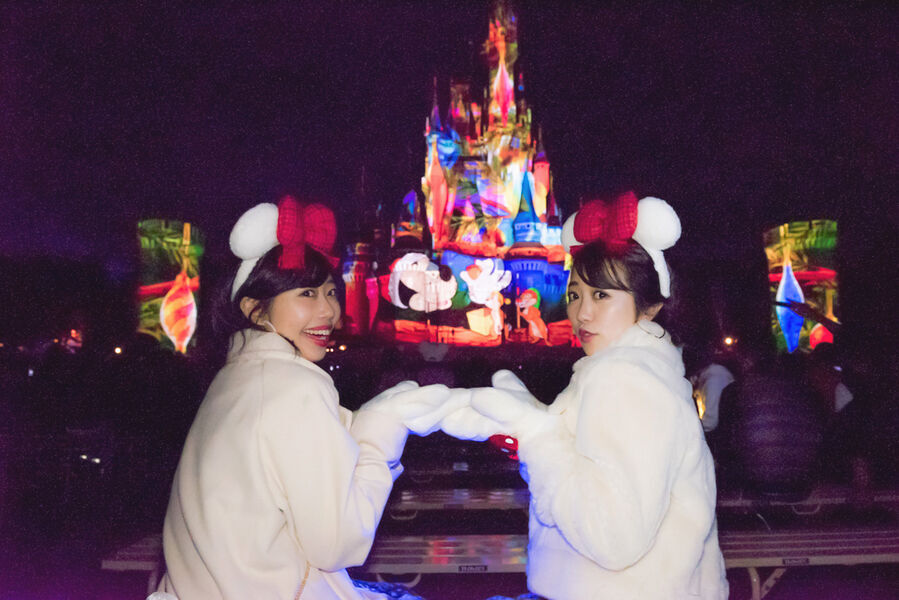 #中島姉妹 が行く♡ ディズニー・ギフト・オブ・クリスマスのパレードの2枚目の画像