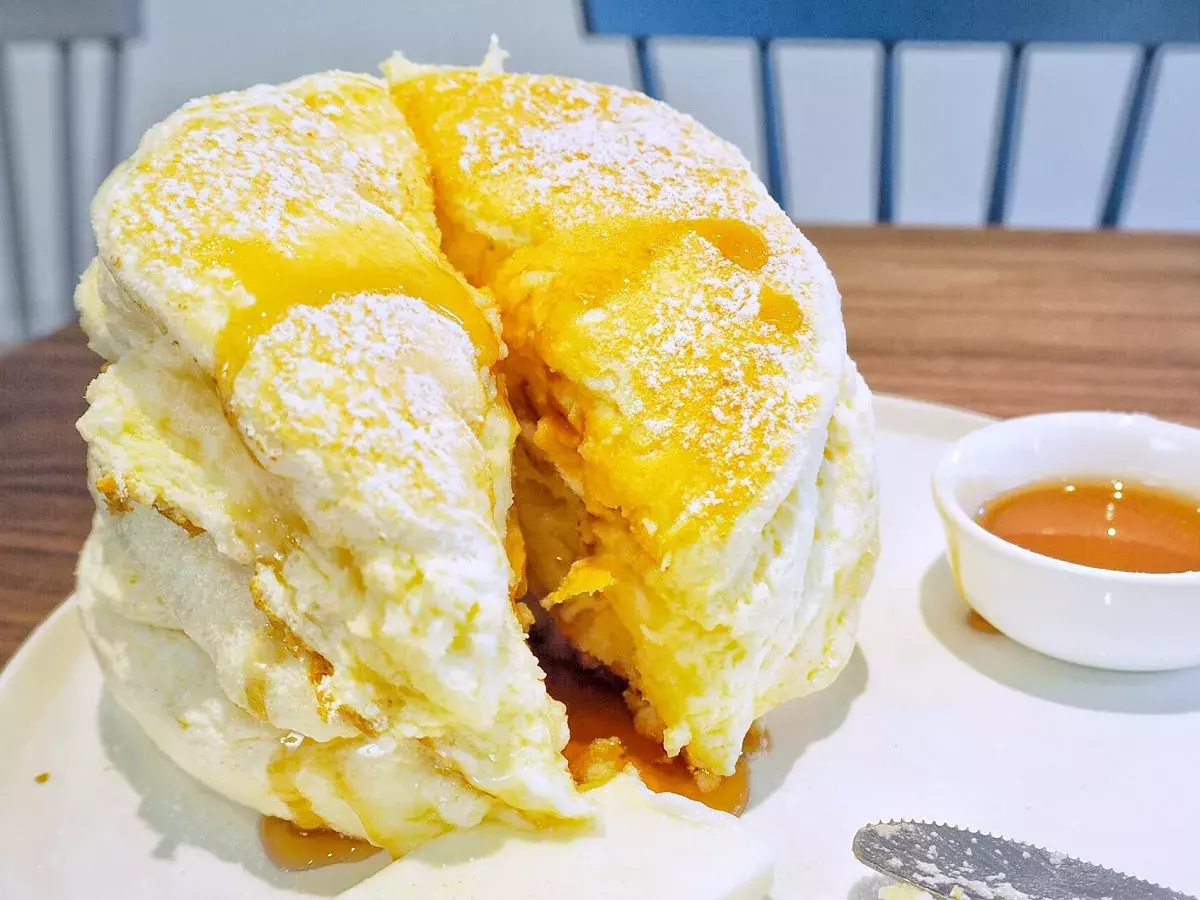嵐にしやがれ でも話題 Eggg Cafeの最先端ふわとろパンケーキ ローリエプレス