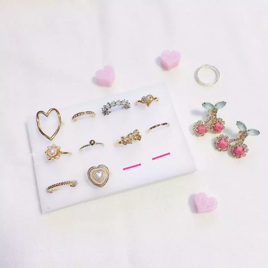 アクセサリーや小物をかわいく収納したいの 100均ケースをdiy ローリエプレス