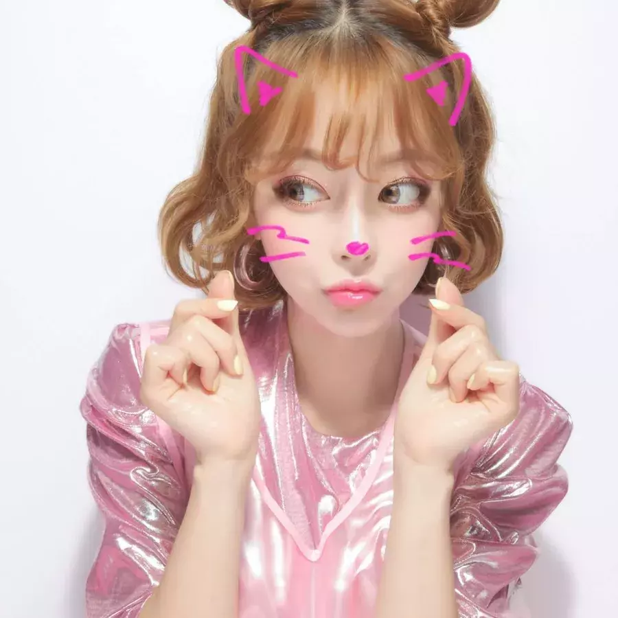 テリちゃんがモデル 新プリ機 Pinkpinkmonster ピンモン ローリエプレス