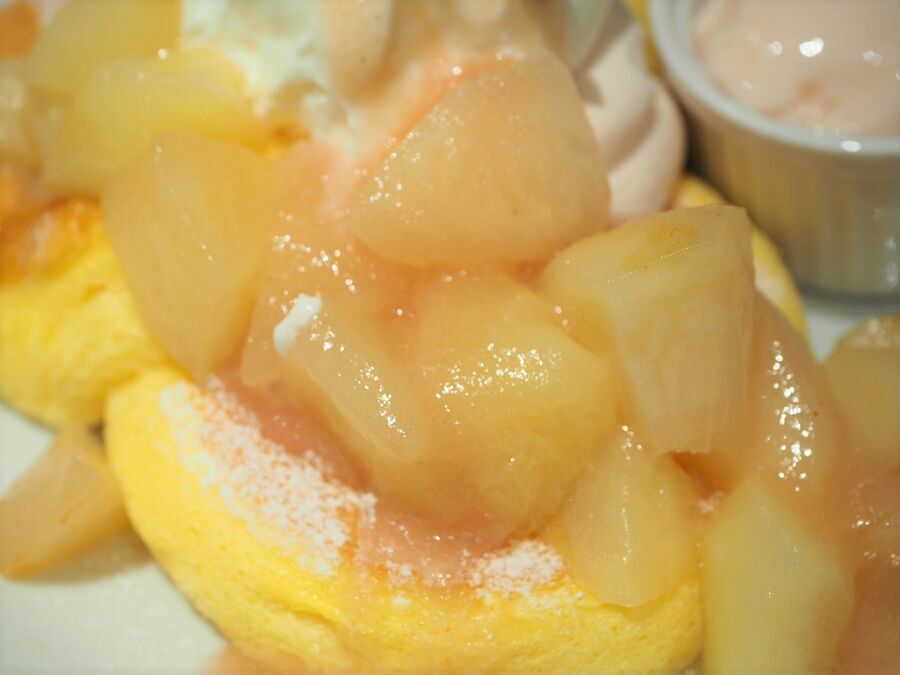 今だけ♡　期間限定・桃のパンケーキが食べられるおすすめカフェ♡の23枚目の画像