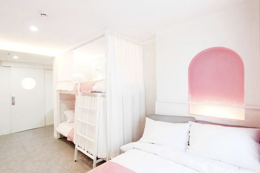 泊まる場所もかわいく♡　韓国ホンデのゲストハウスがピンクでキュート！の3枚目の画像