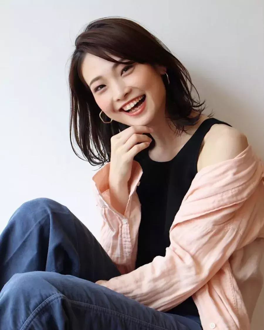 目を合わせない男女の心理とは 本心を見抜く方法 上手な接し方も ローリエプレス