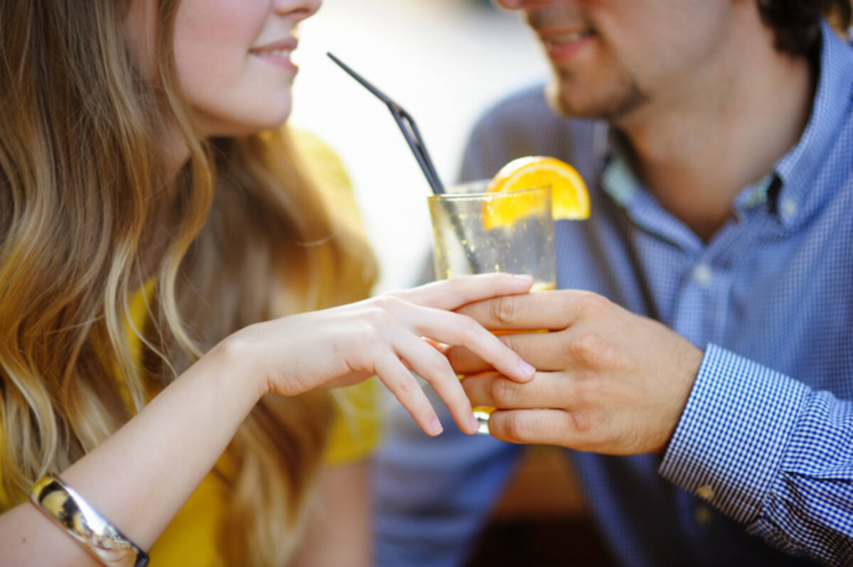 結婚前の女子に捧ぐ 本気にならない浮気のしかた 4選 ローリエプレス