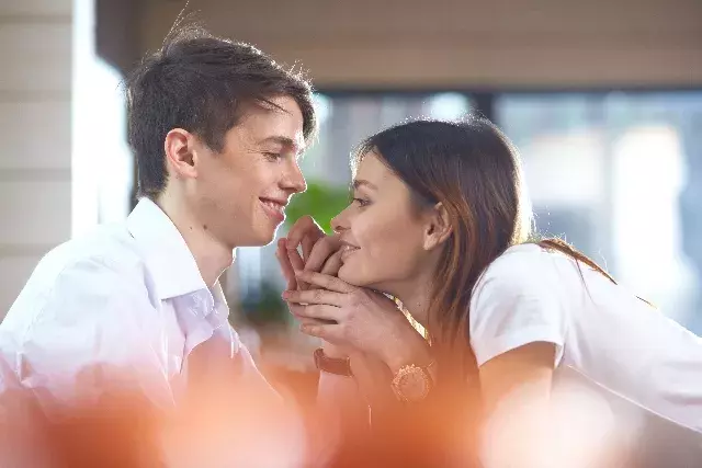 男性が本命彼女にしかしないお泊まりデート 翌日の朝食が見極めるカギ ローリエプレス