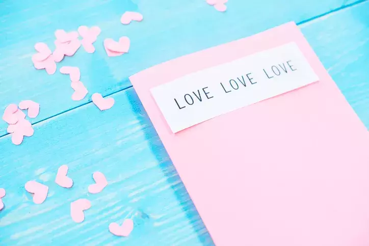 近くにいるだけでいい 好きな人にとって 気になる存在 になる方法は ローリエプレス