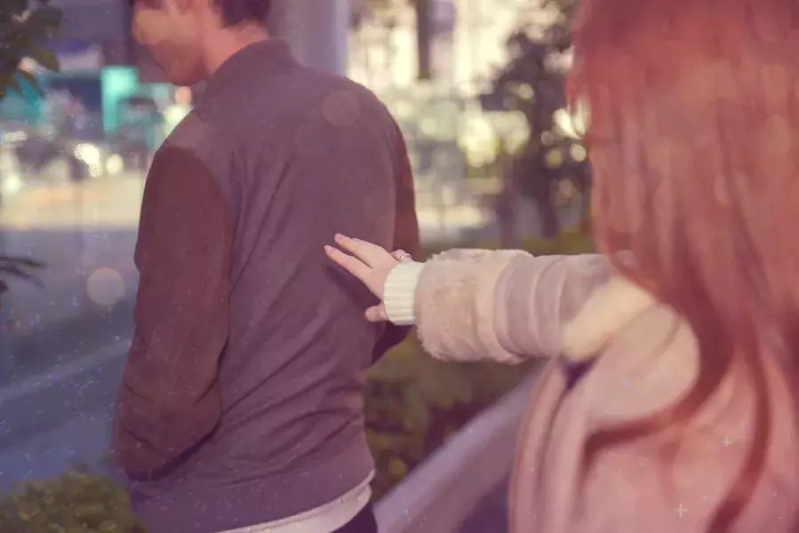 近くにいるだけでいい 好きな人にとって 気になる存在 になる方法は ローリエプレス