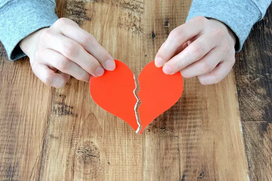 彼氏が見せる別れのサイン Lineが丁寧になってきたら要注意 ローリエプレス 彼氏が見せる別れのサイン Lineが丁寧になってきたら要注意 ローリエプレス