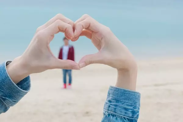 気になる先輩との距離を縮めるコツ ただの後輩からかわいい彼女にステップアップ ローリエプレス