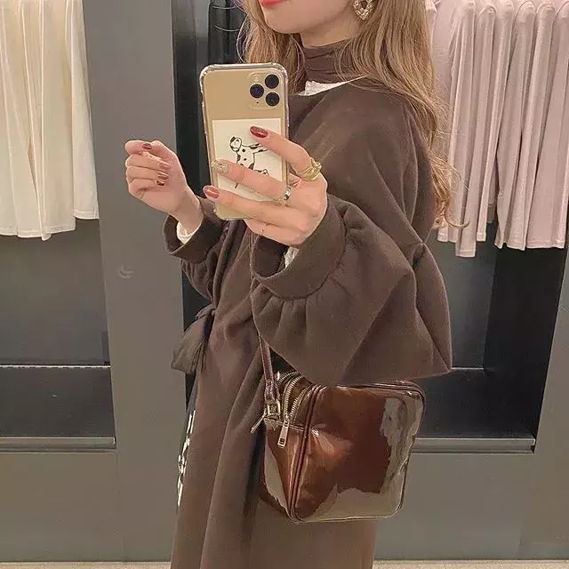 マッチングアプリでいい彼氏を作る方法 興味はあるけど怖い コソコソ使う派 堂々と使う派の心理 ローリエプレス