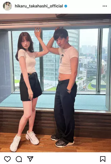 めざせanan 高橋ひかる へそ出しtシャツ姿のパンサー向井と並んだ美脚ショットに反響 ローリエプレス