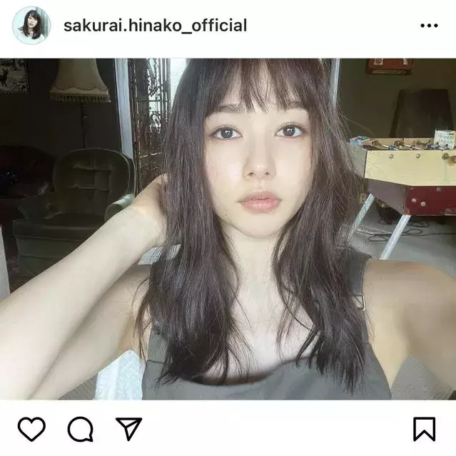 桜井日奈子 ウェーブヘアの大人ショットに いつもと違う 色っぽさも大増量 の声 ローリエプレス 桜井日奈子 ウェーブヘアの大人ショットに いつもと違う 色っぽさも大増量 の声 ローリエプレス