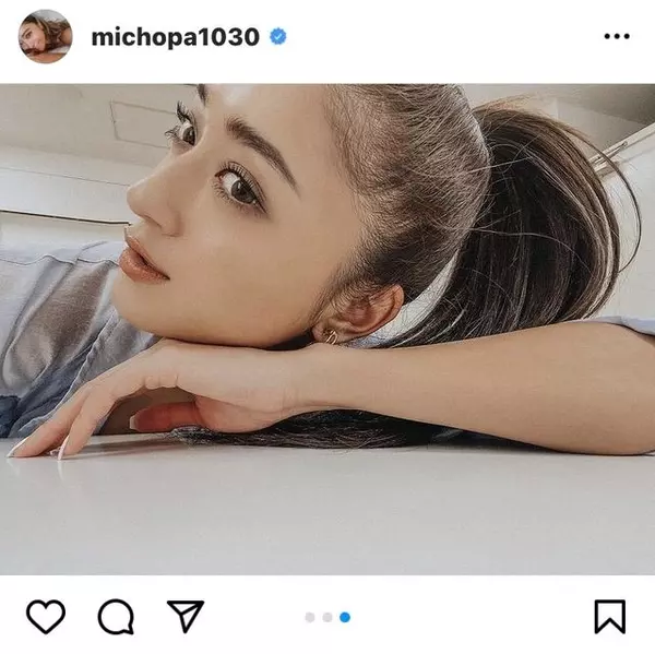 目線も気になる みちょぱ ポニテ姿の横顔ショットに 見とれました 盛神降臨 と反響 ローリエプレス