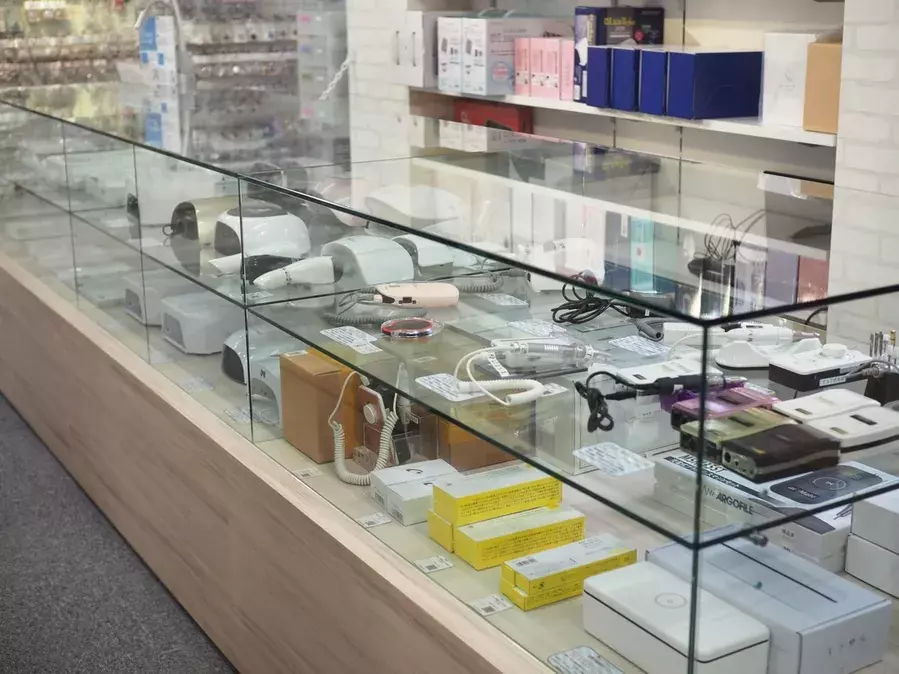 爪のお悩み解決したい プロにお悩み別アイテムを指南してもらったぞ 今月の自腹買い ローリエプレス