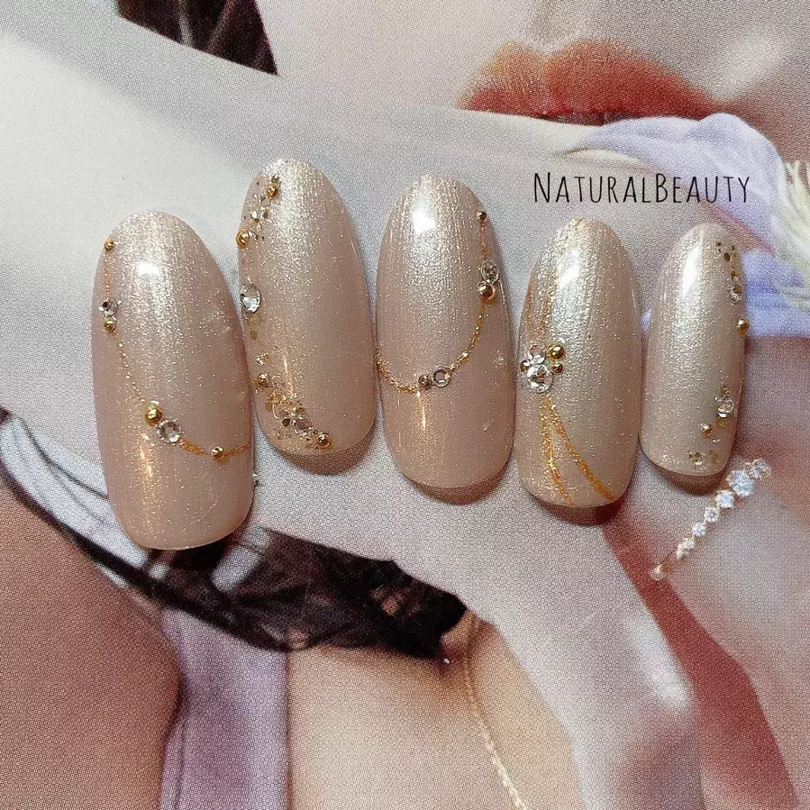 スタイリッシュ花嫁タイプのブライダルネイル特集 21 ローリエプレス スタイリッシュ花嫁タイプのブライダルネイル特集 21 ローリエプレス