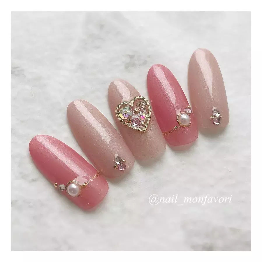 バレンタインはハートネイルで恋する気持ちを指先に込めて 22 ローリエプレス