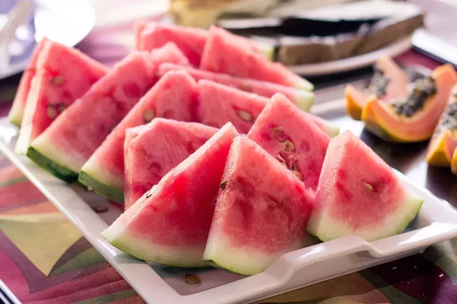 夏バテには夏の果物を 栄養たっぷりのフルーツ5選 ローリエプレス