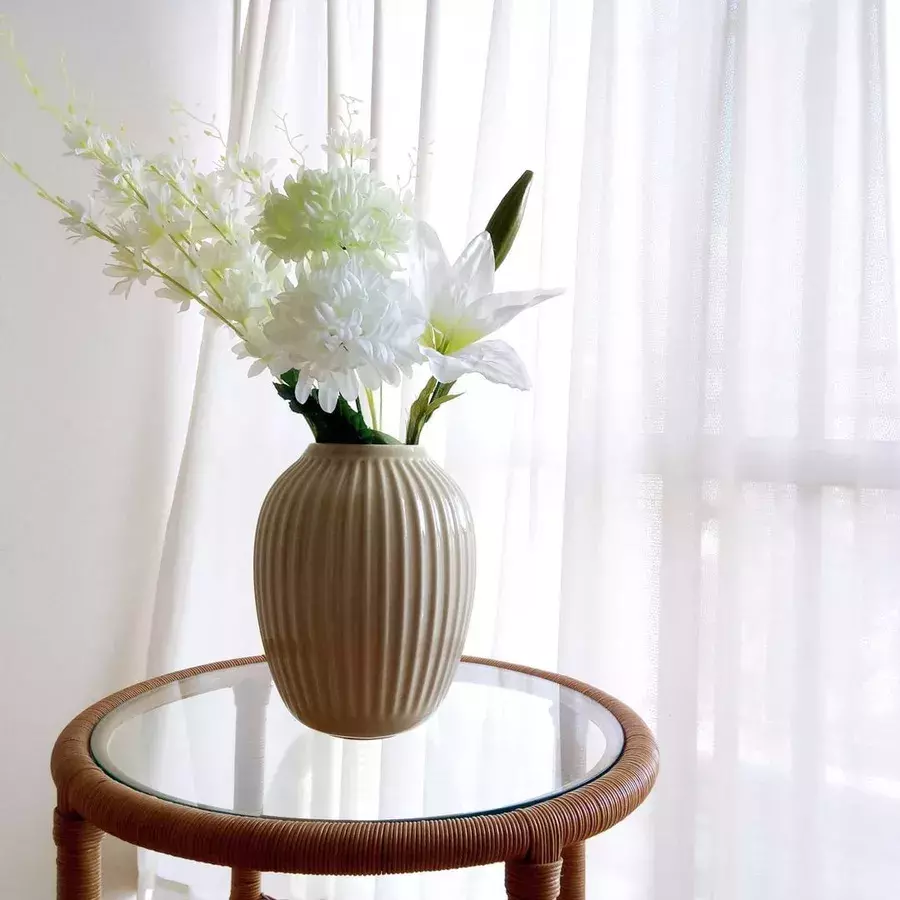 ダイソー 100均の造花はチープ リアルに見せるテクニック5つ ローリエプレス ダイソー 100均の造花はチープ リアルに見せるテクニック5つ ローリエプレス