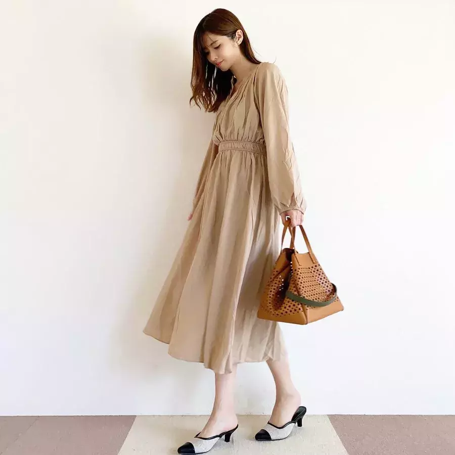 春のきれいめワンピースコーデ オフィスカジュアルに着こなすアイデア ローリエプレス 春のきれいめワンピースコーデ オフィスカジュアルに着こなすアイデア ローリエプレス